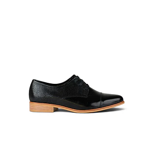 Flavia Black