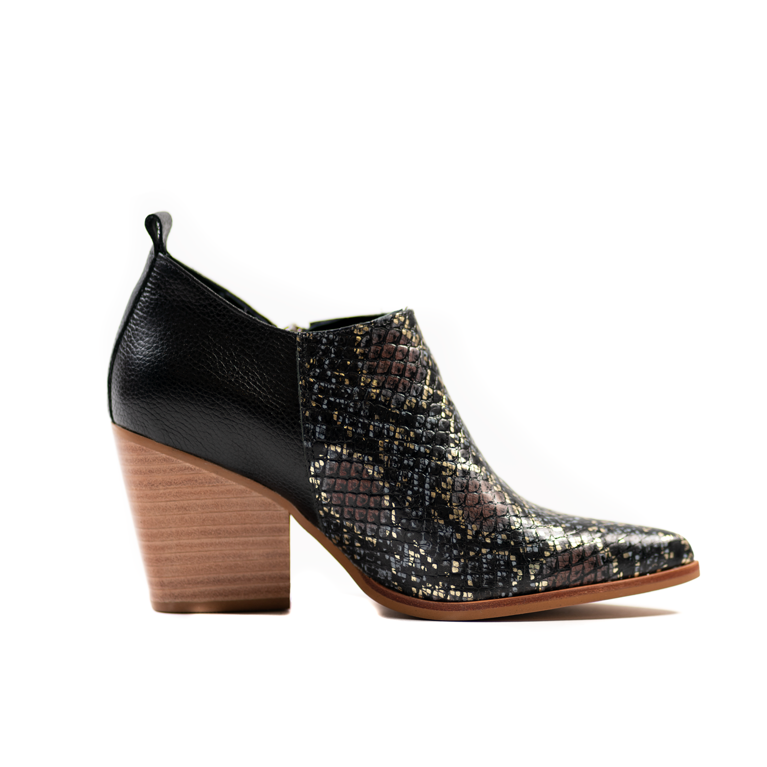 Claire Negro King 10