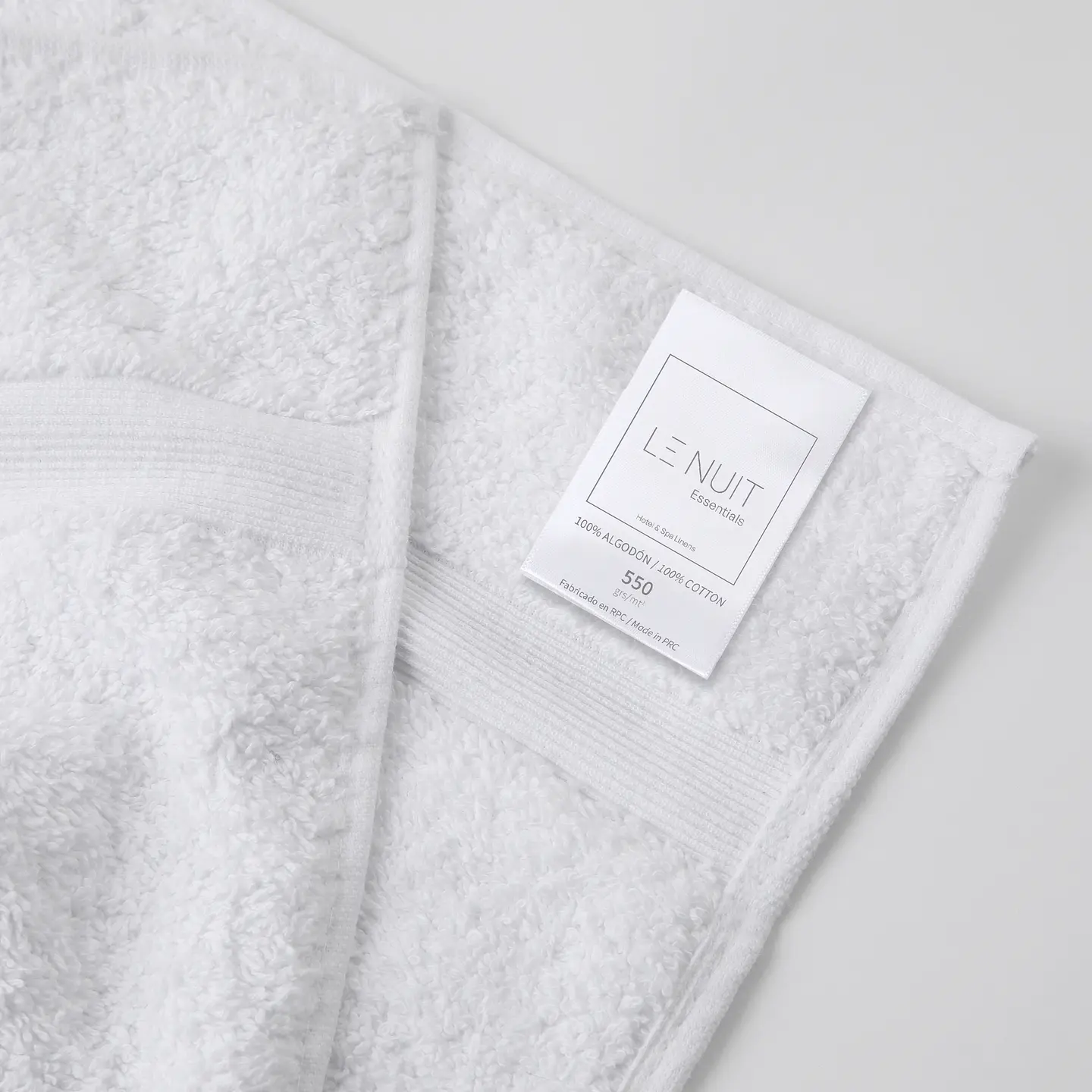 Toalla de Baño 550 grs/mt2 100% Algodón Essentials Blanca 3