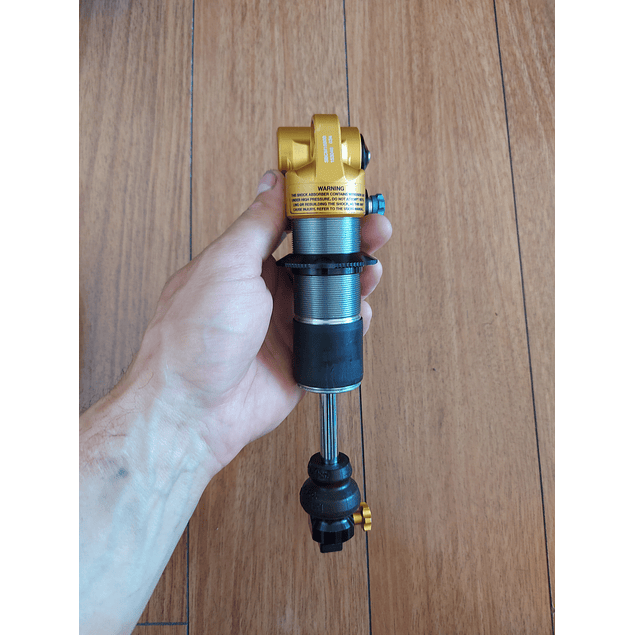 Ohlins ttx22 216x57 Specialized Enduro Usado