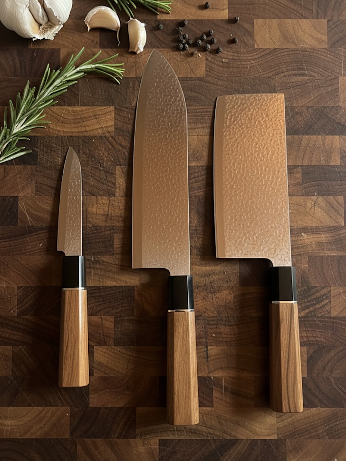 Set de 3 cuchillos estilo Japonés Mango Madera 2