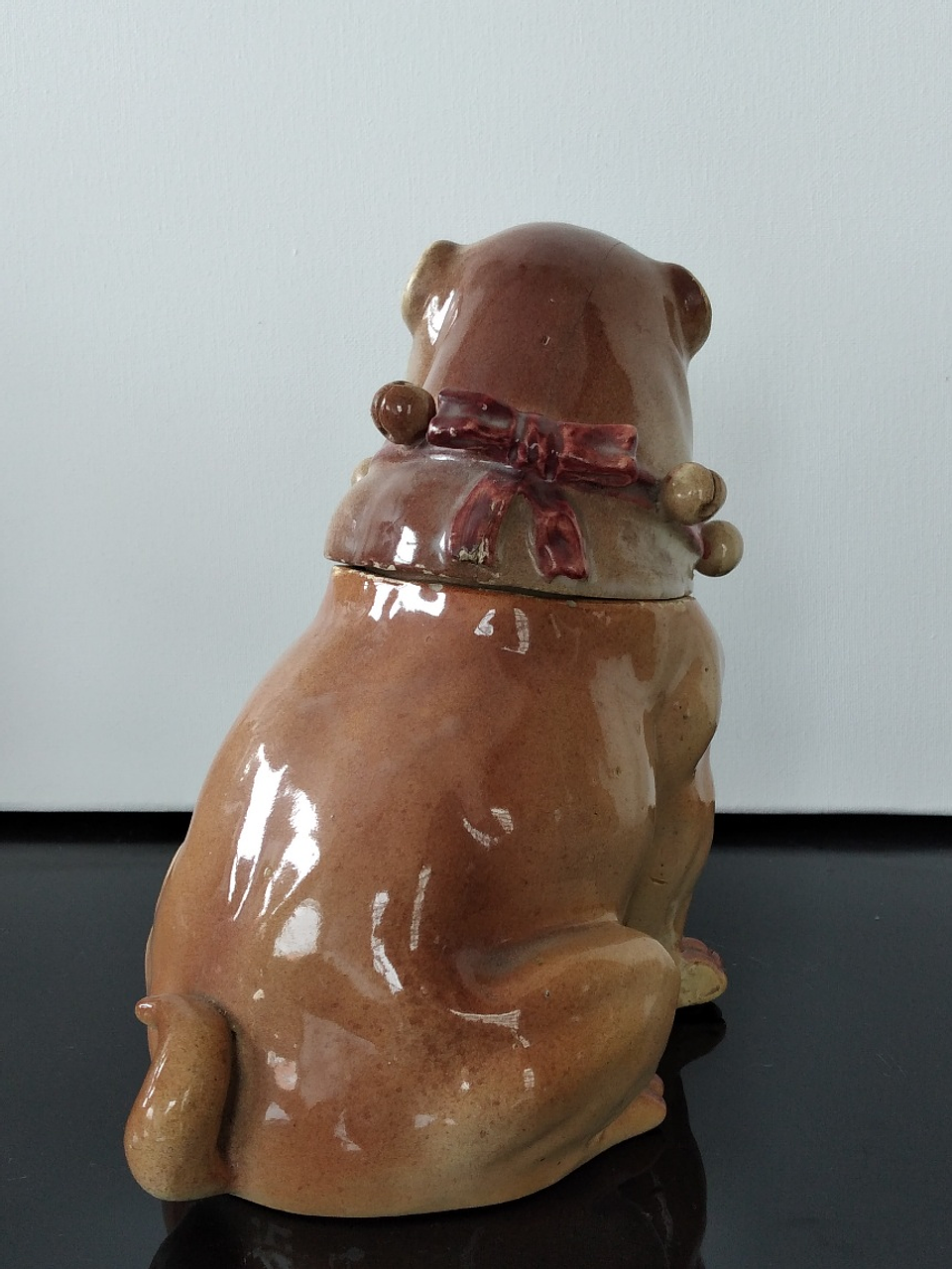 Caixa em faiança, representando pug 5