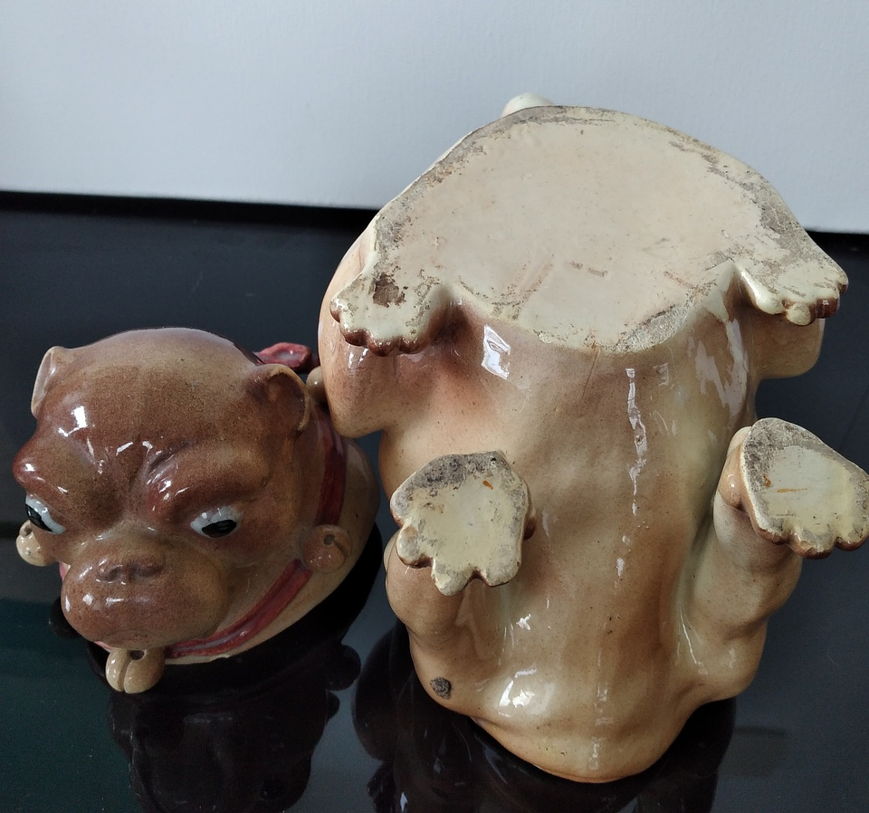 Caixa em faiança, representando pug 6