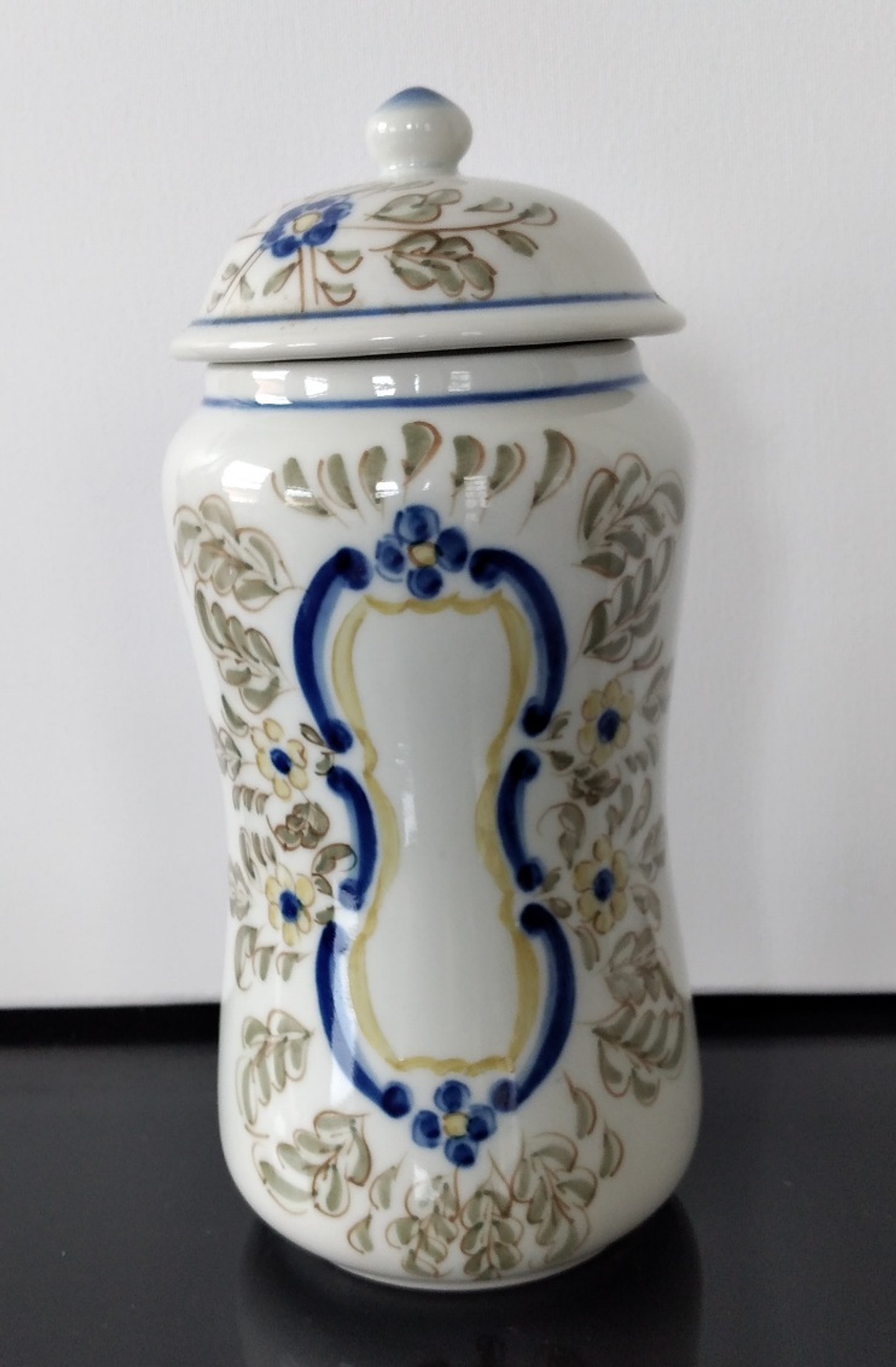 Pote de farmácia  1