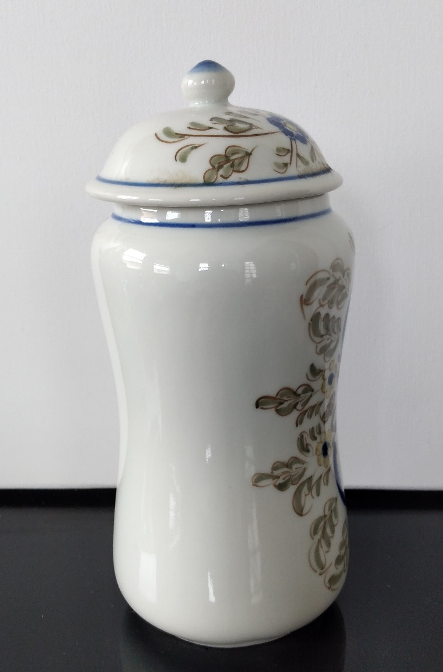 Pote de farmácia  2