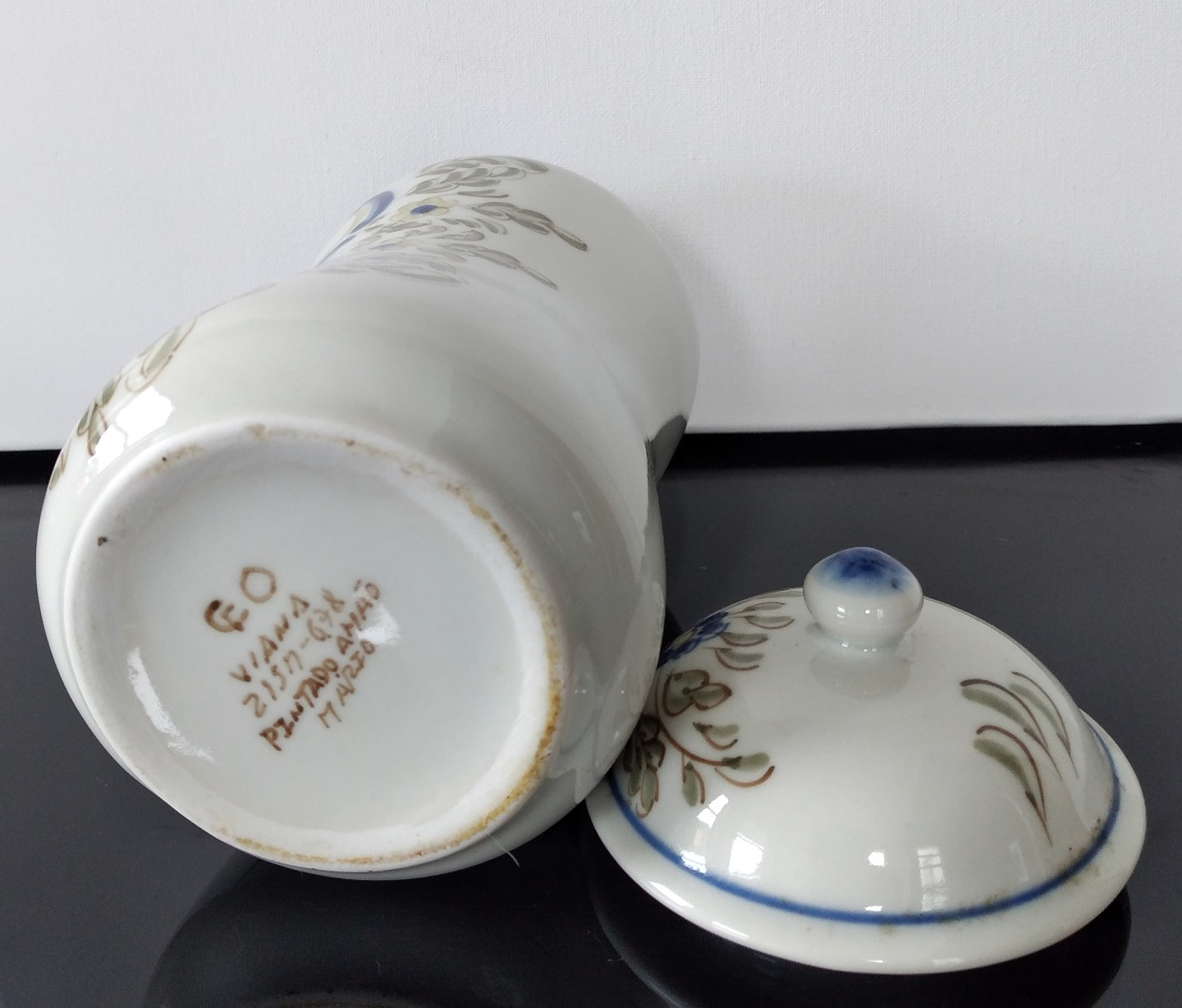 Pote de farmácia  5