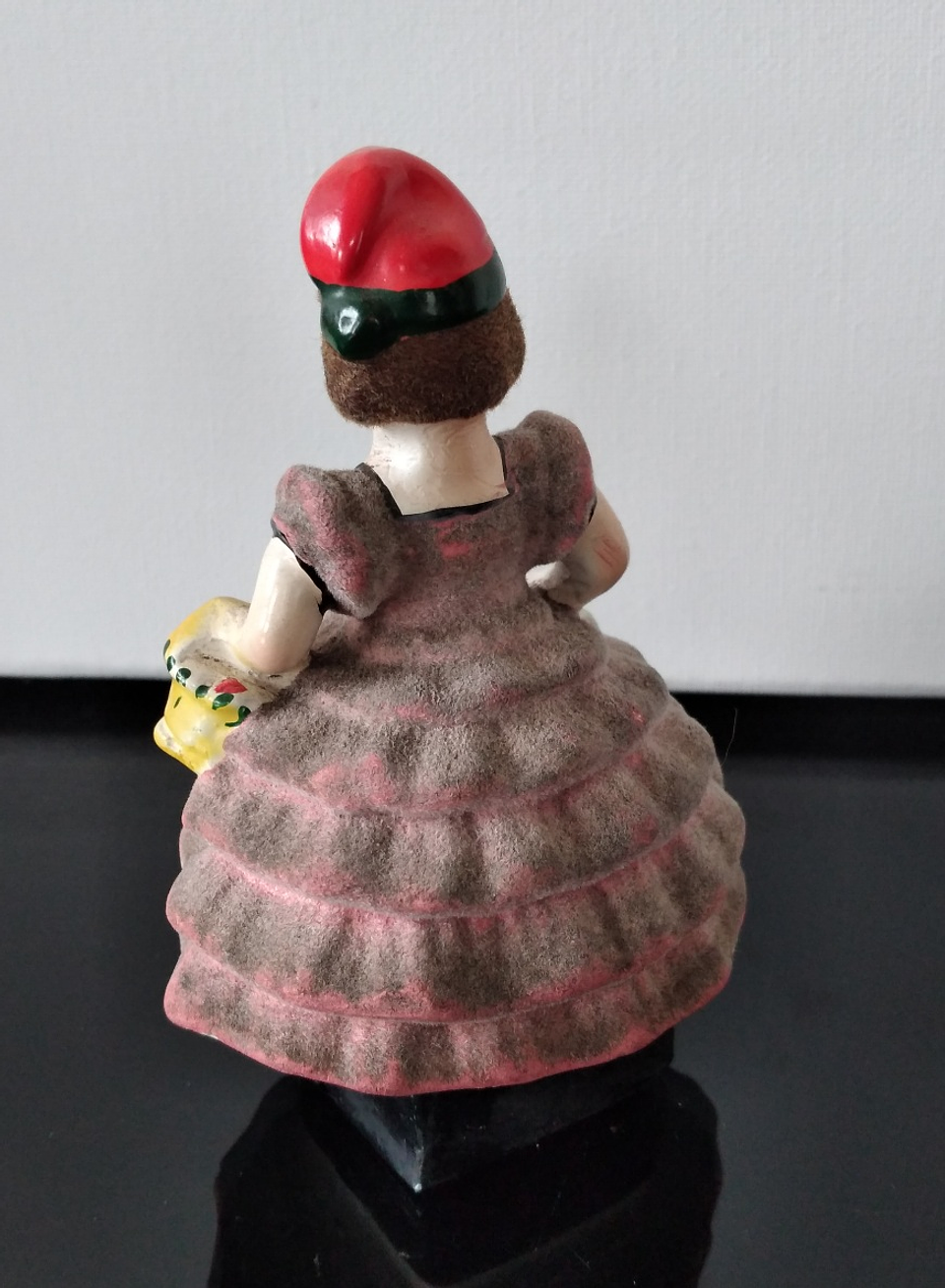 Bibelot em faiança  3