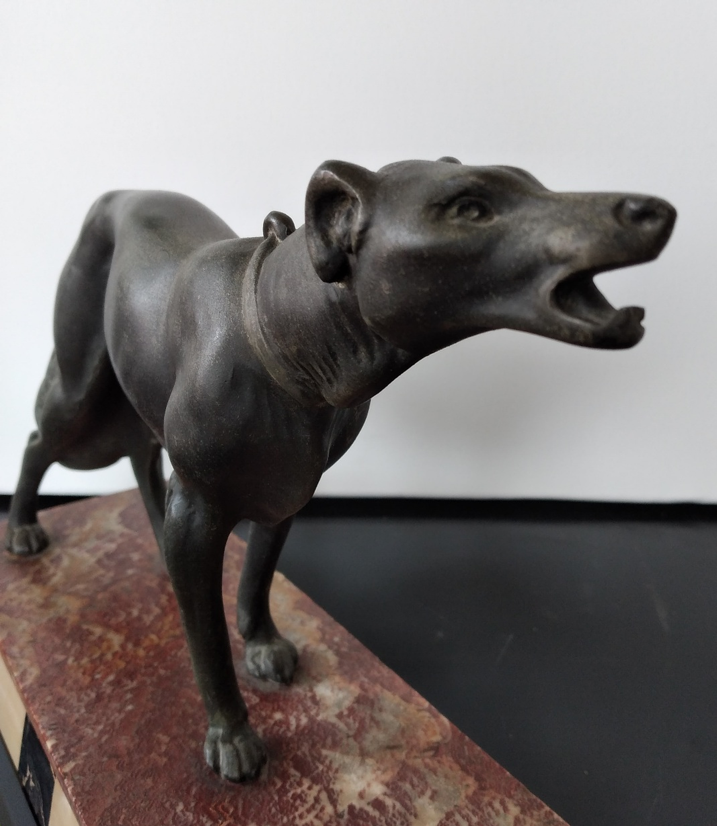 Escultura art déco cão  4