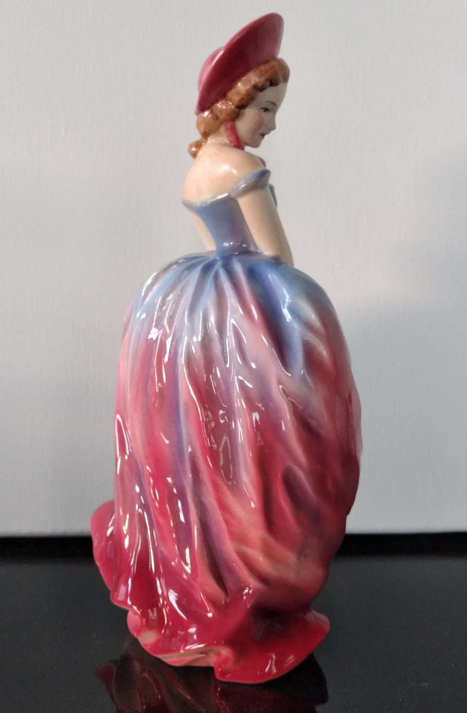 Estatueta em faiança  3