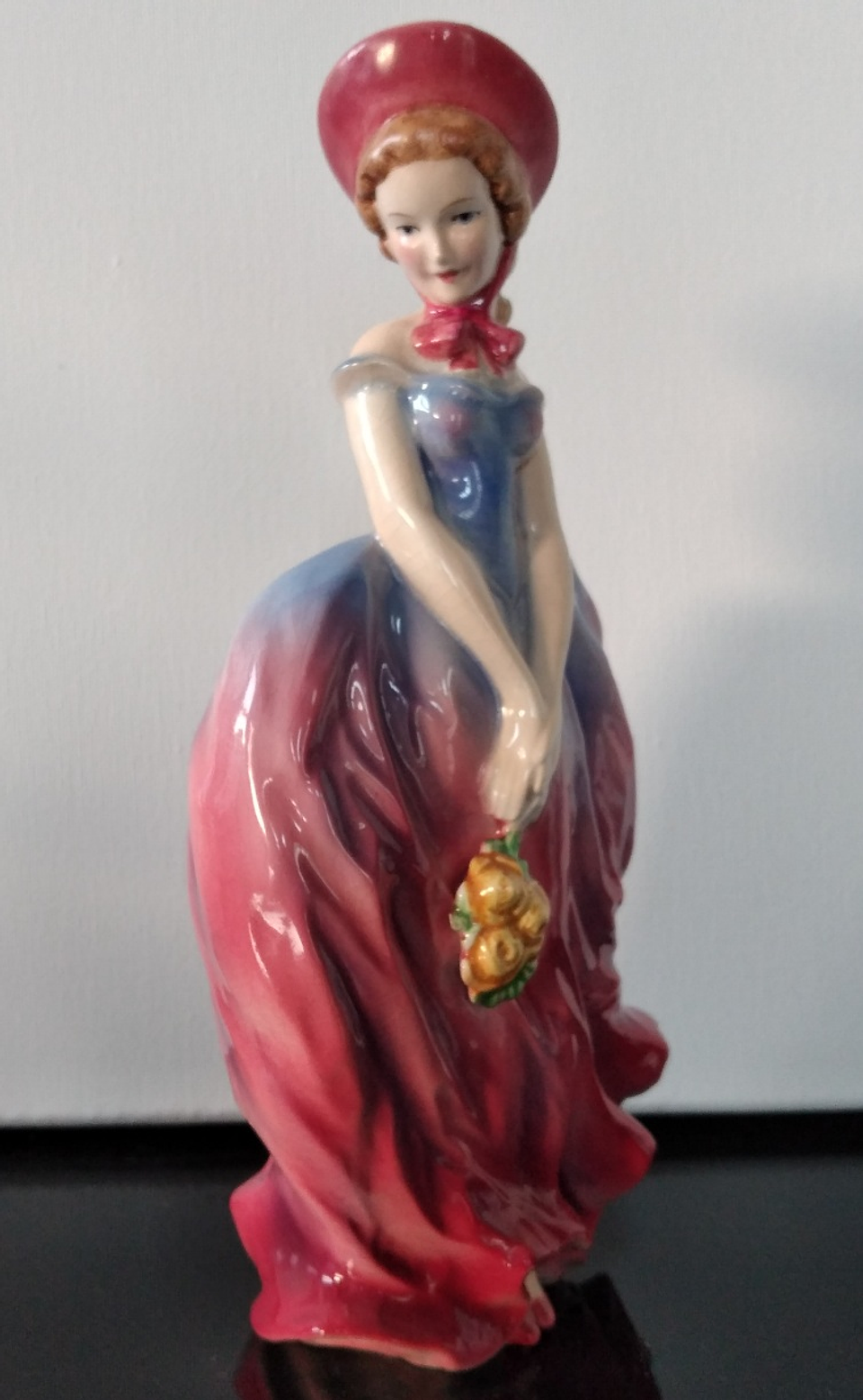 Estatueta em faiança  5