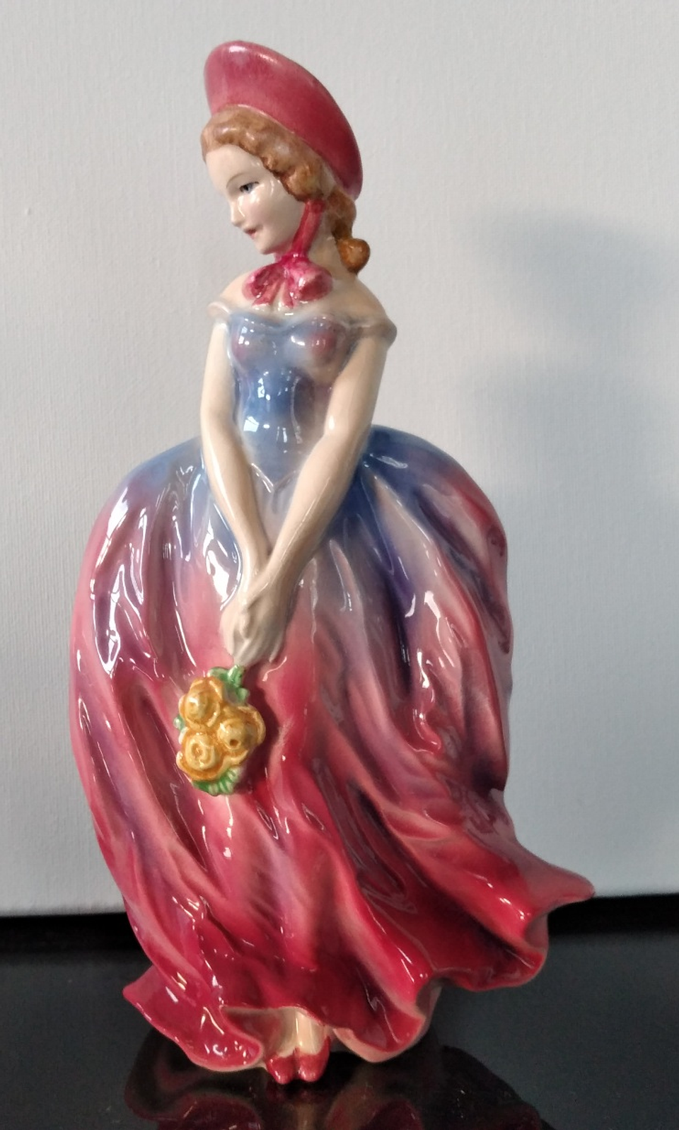 Estatueta em faiança  6