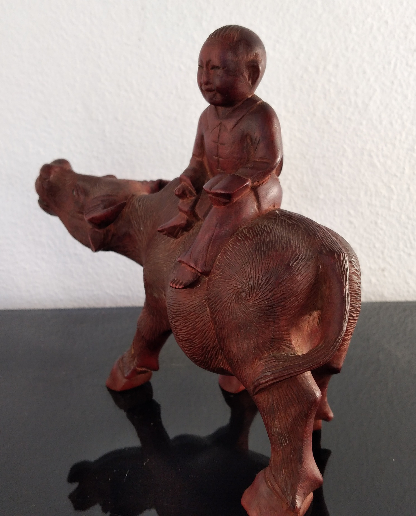 Búfalo em madeira 4