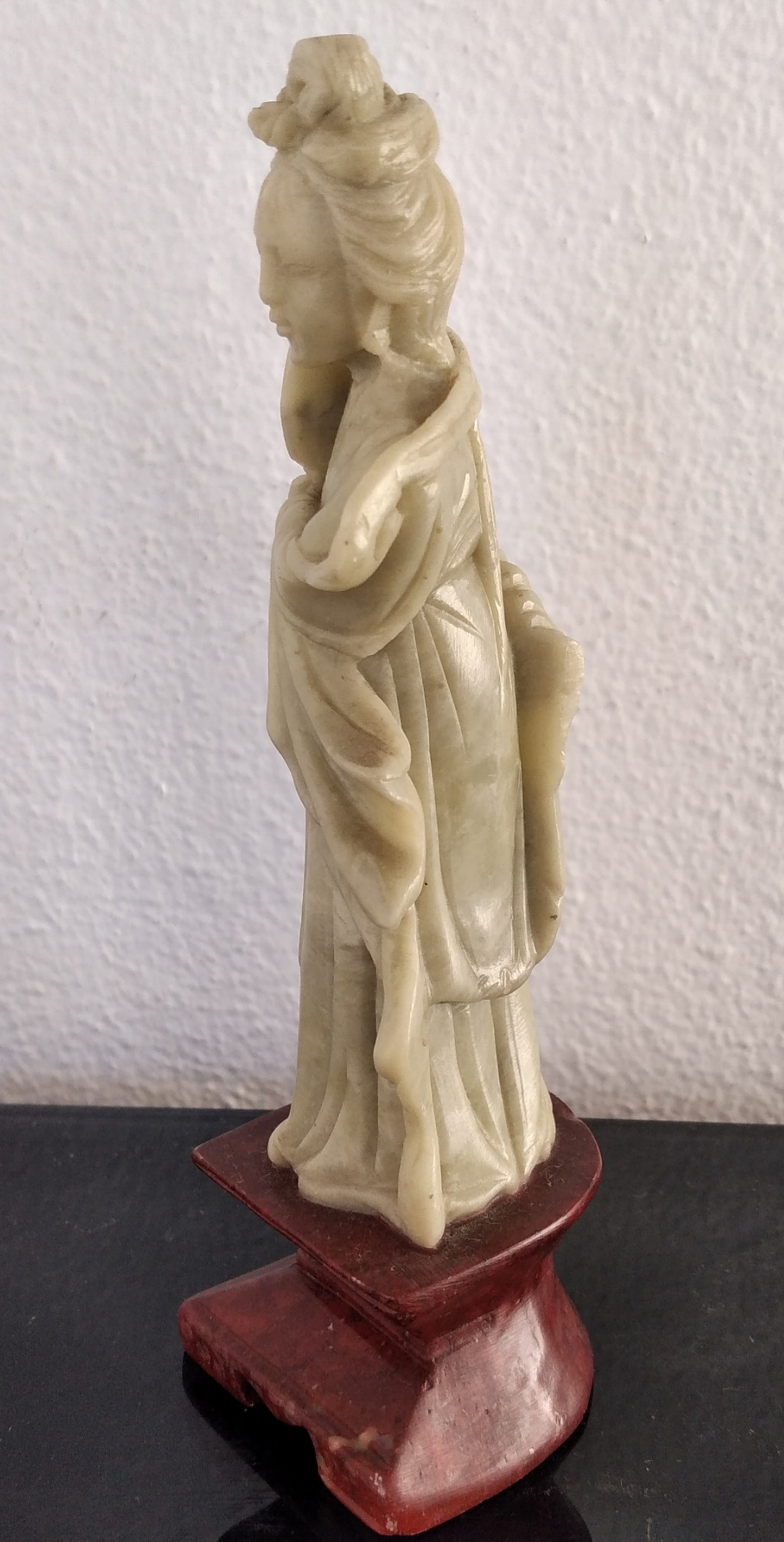 Gueixa em pedra sabão  2