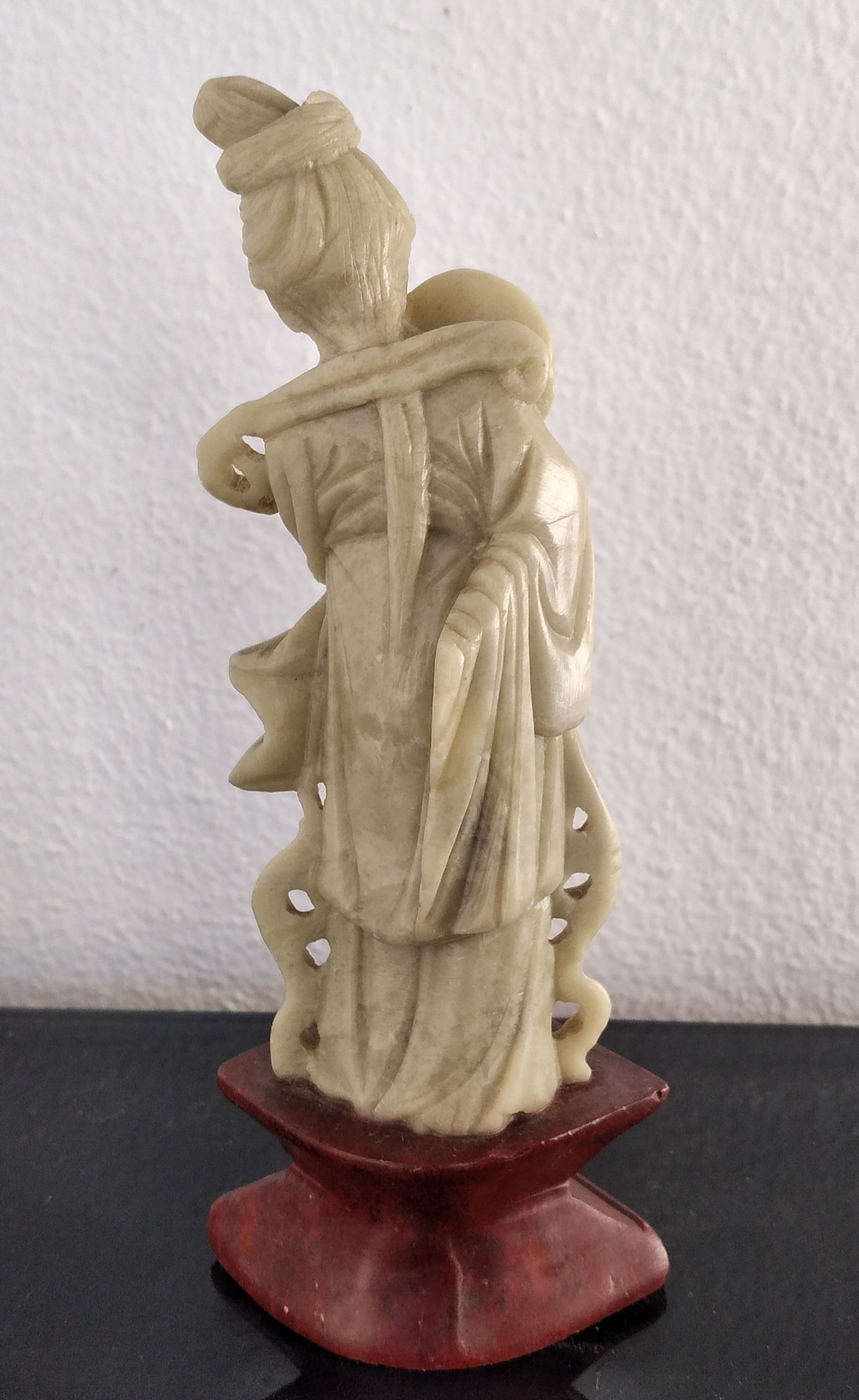 Gueixa em pedra sabão  3