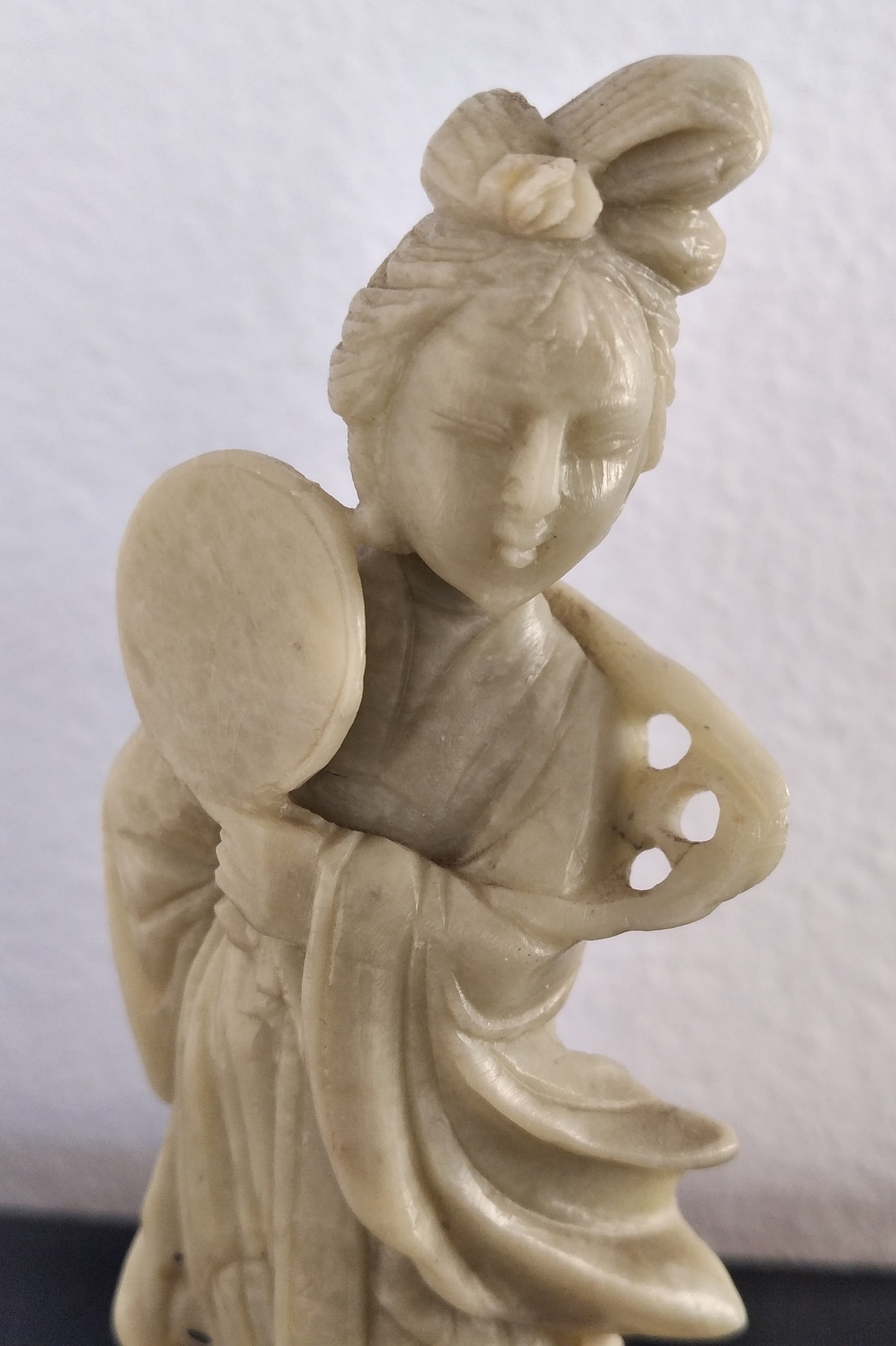 Gueixa em pedra sabão  5