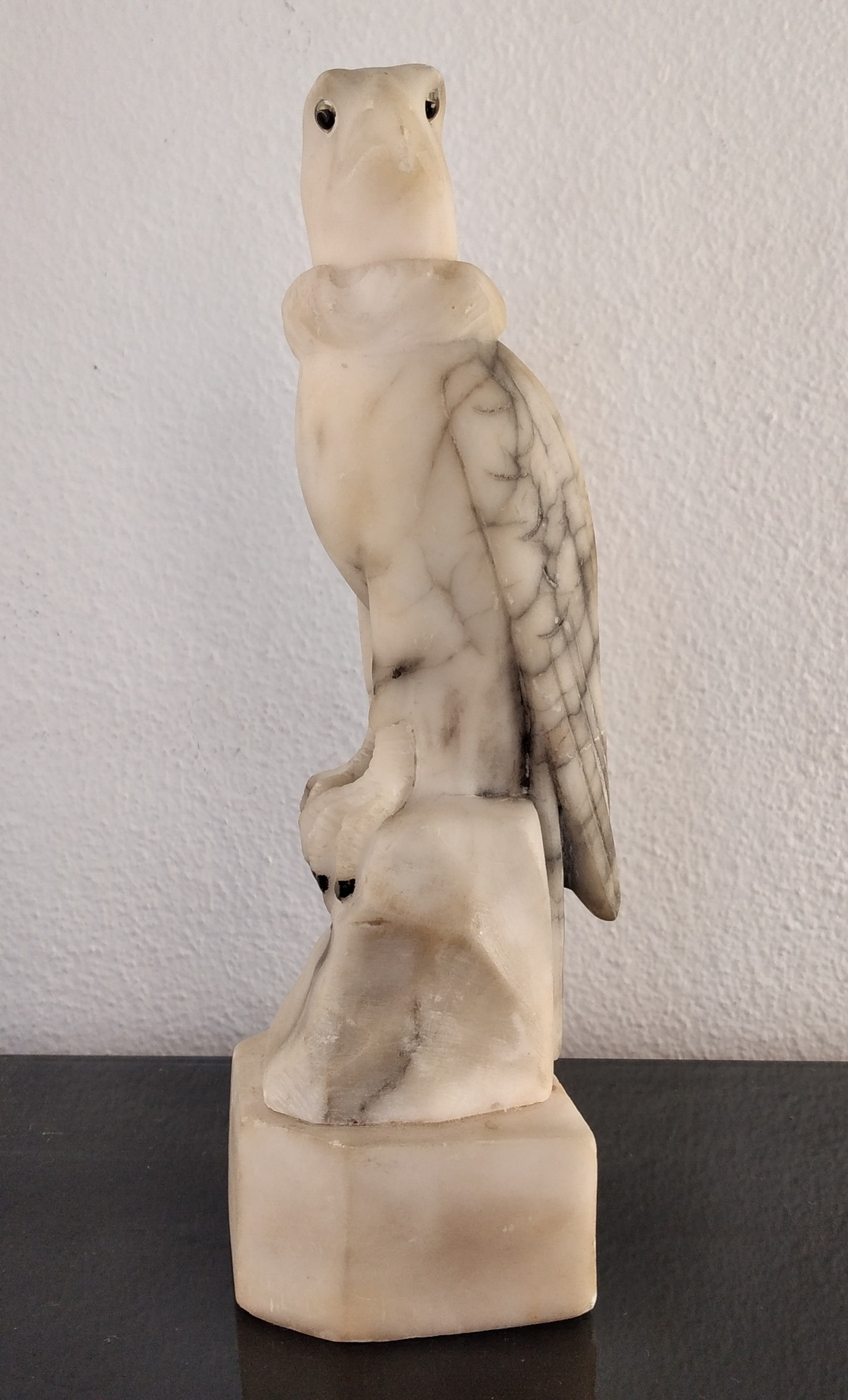 Águia em alabastro  1