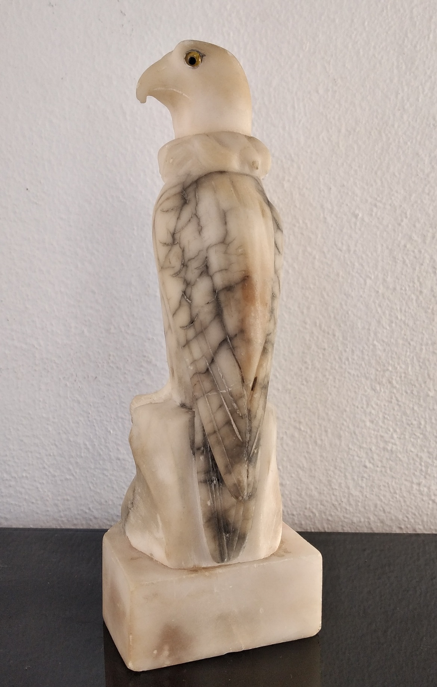 Águia em alabastro  3