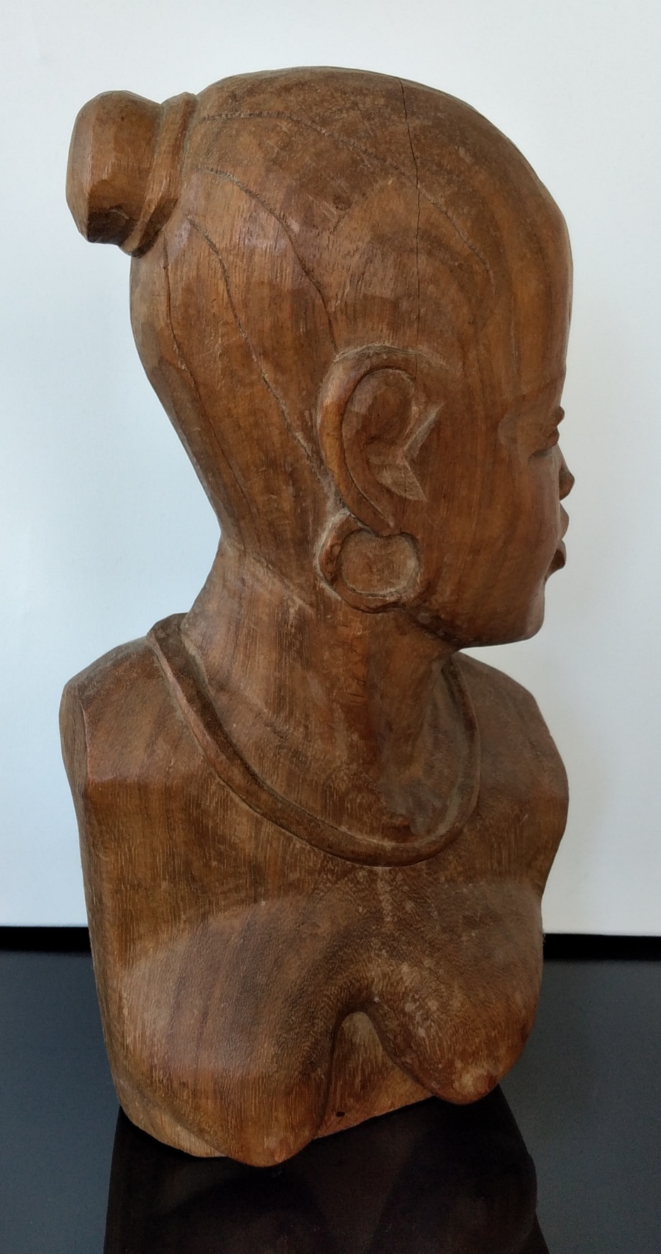 Busto de Moçambicana 