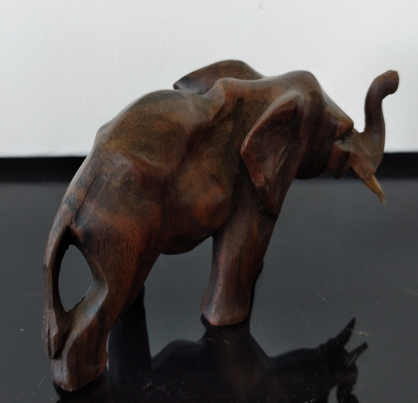 Elefante em madeira 5