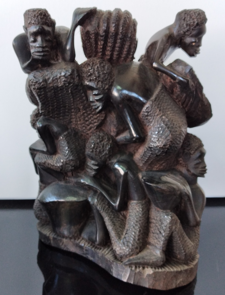 Escultura em madeira família  3