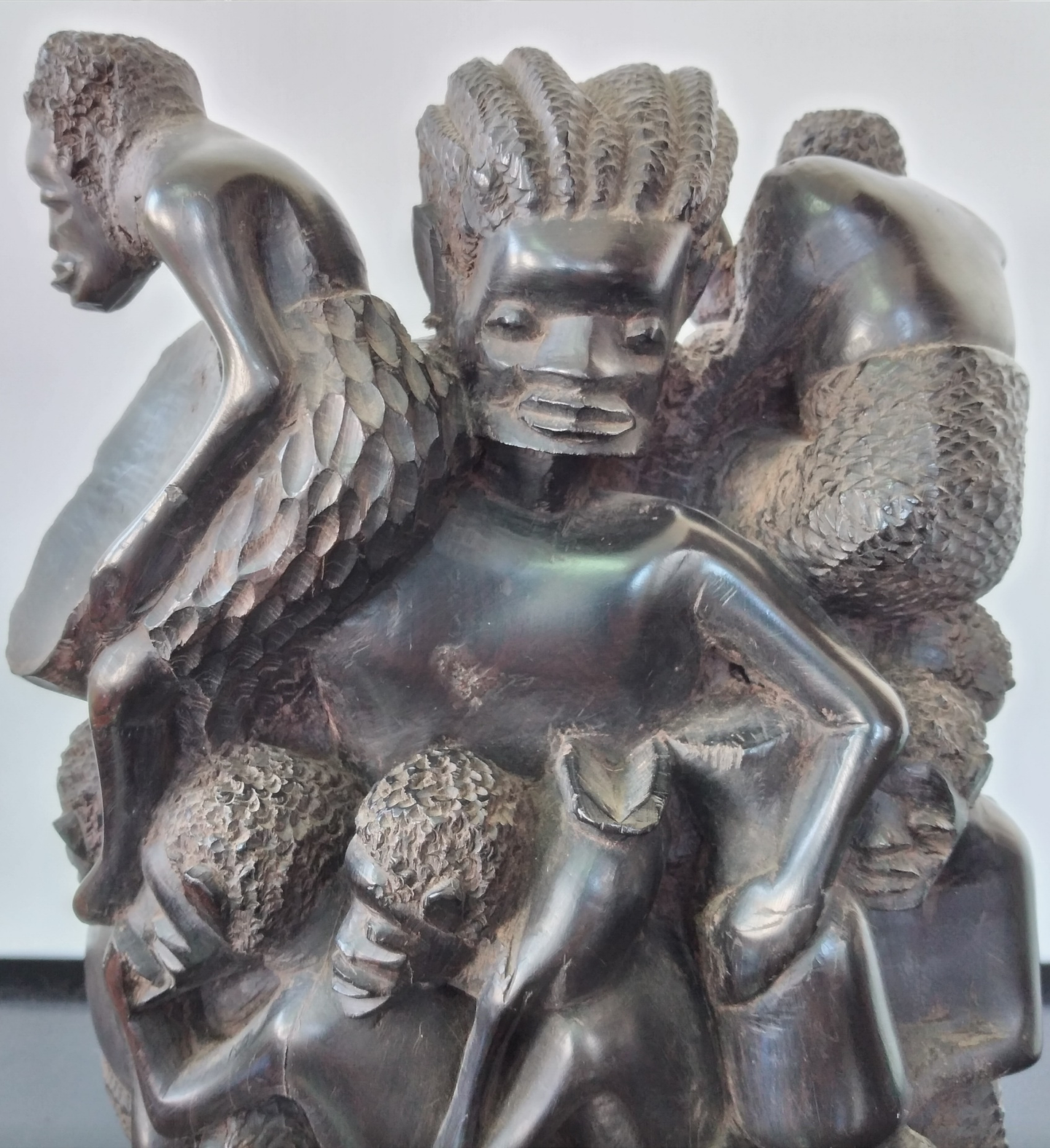 Escultura em madeira família  7