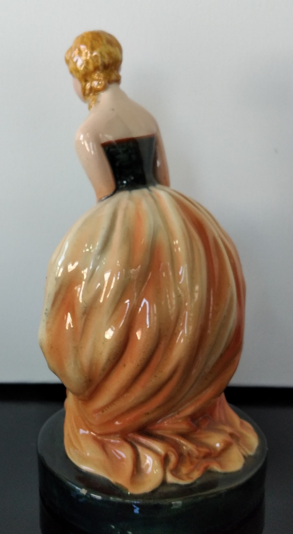 Estatueta em faiança, arte Déco  3