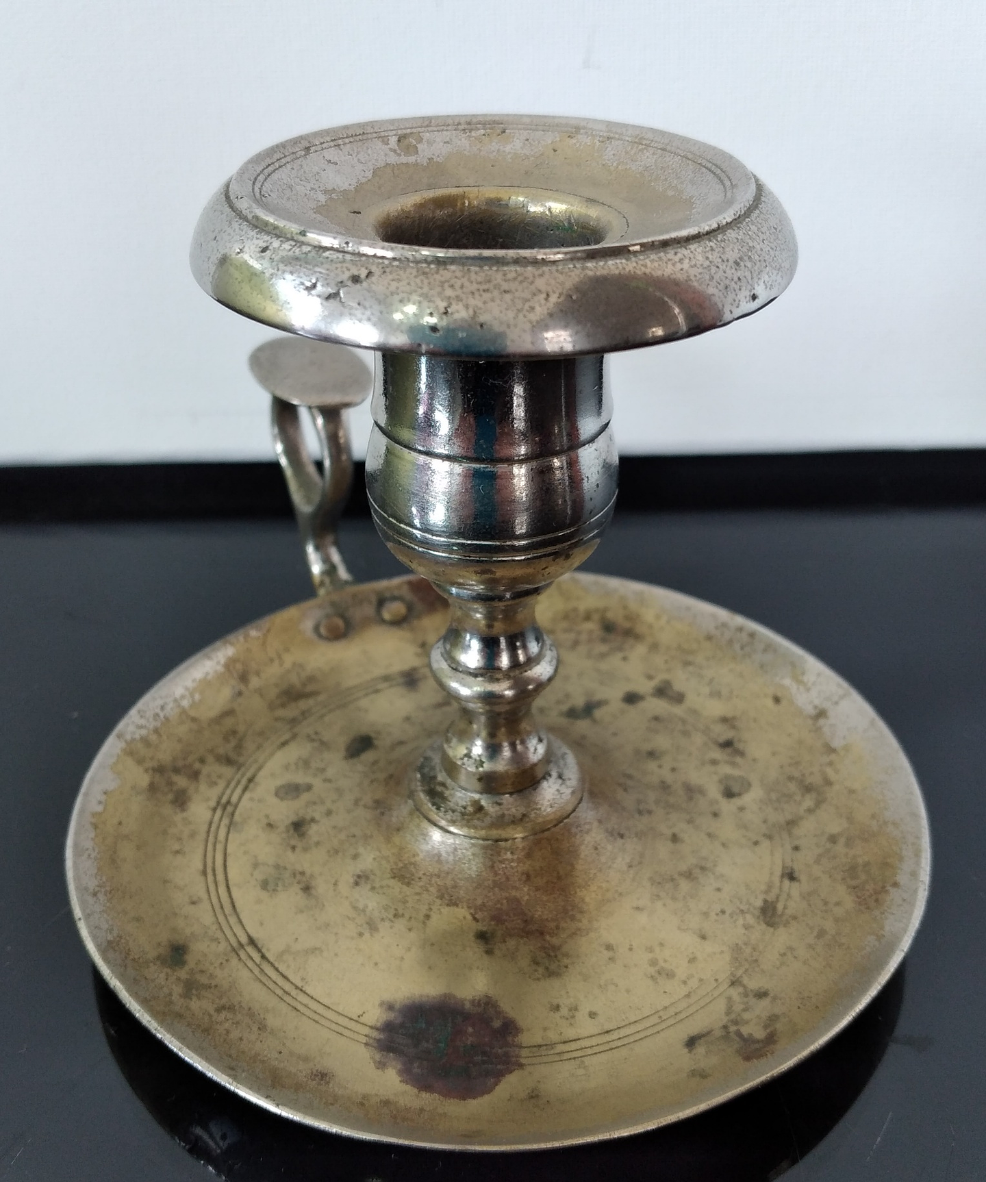 Palmatória em metal  1