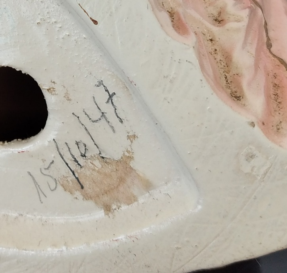 Dama antiga em faiança  5