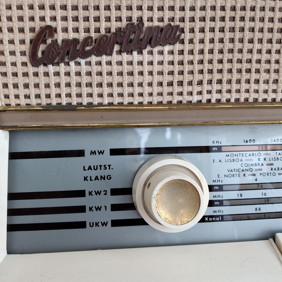 Rádio Telefunken 4