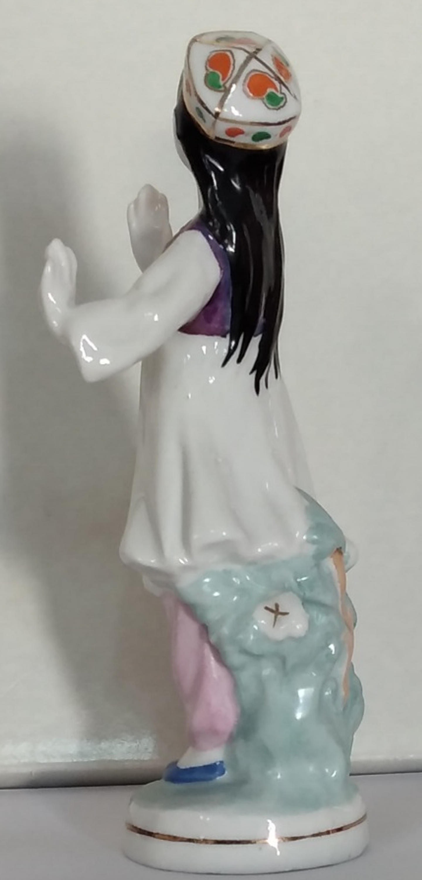 Estatueta dançarina  Uzbek 5