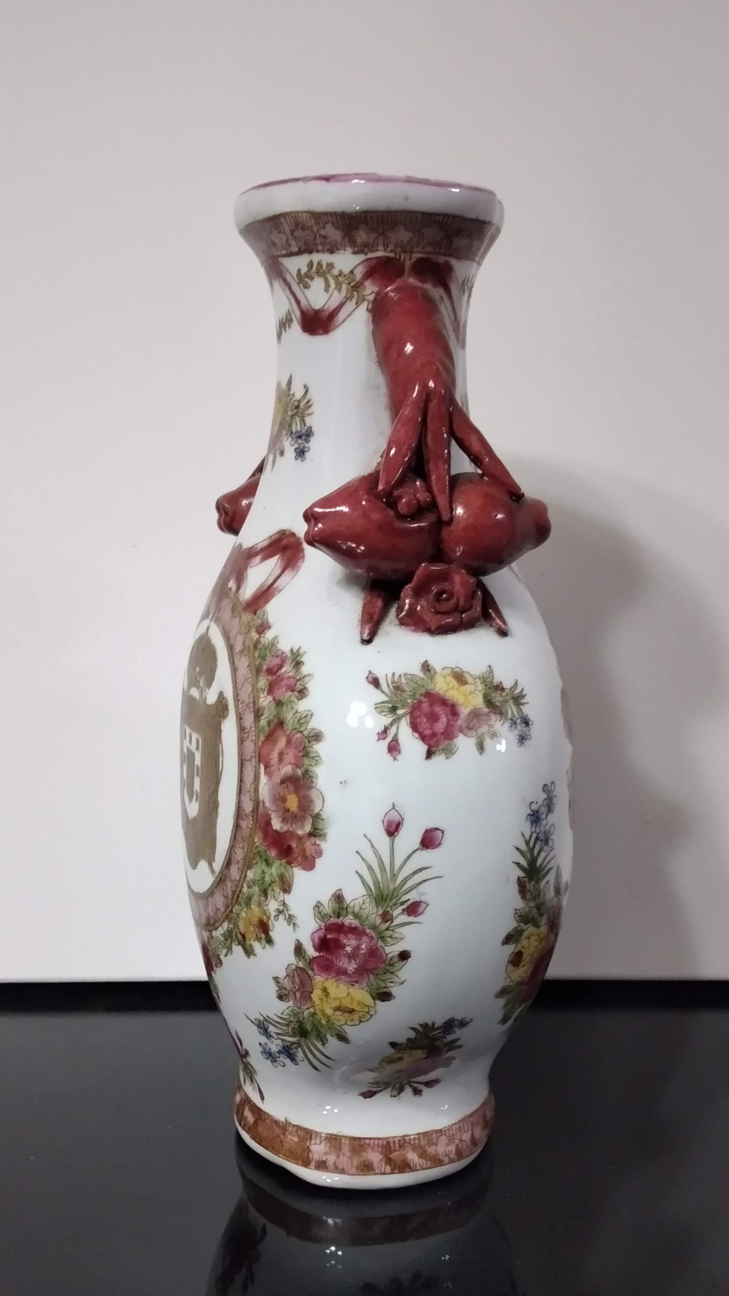 Vaso em porcelana Oriental  2