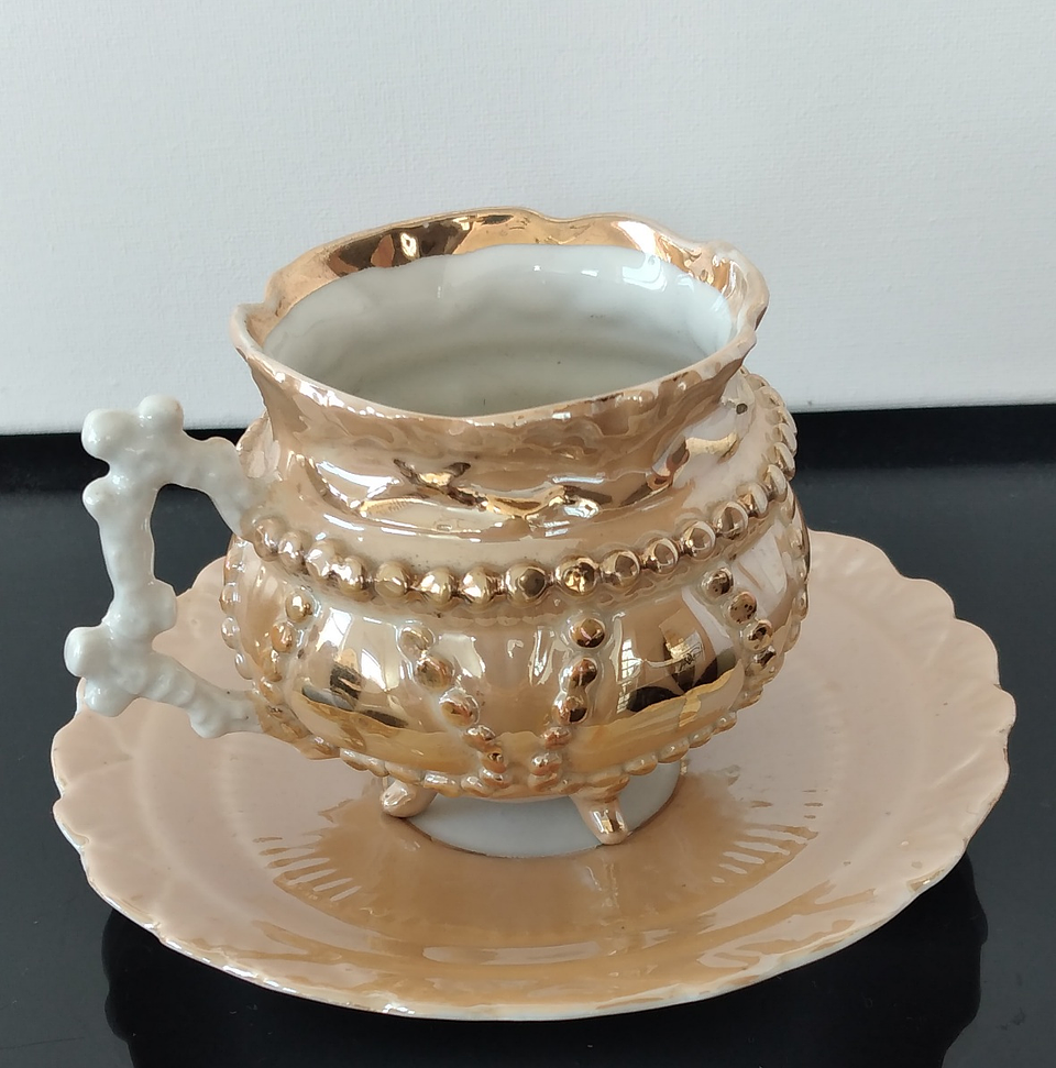 Xícara em porcelana  2