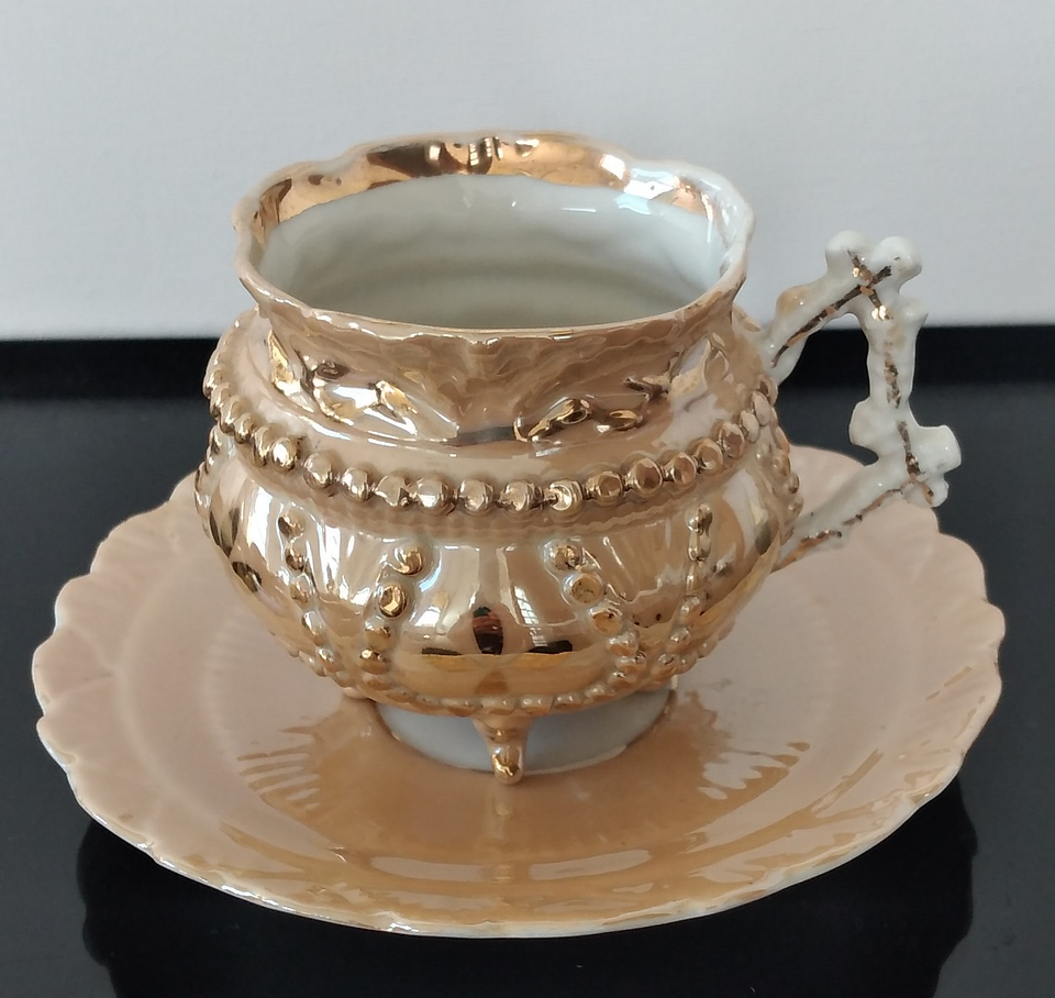 Xícara em porcelana  3