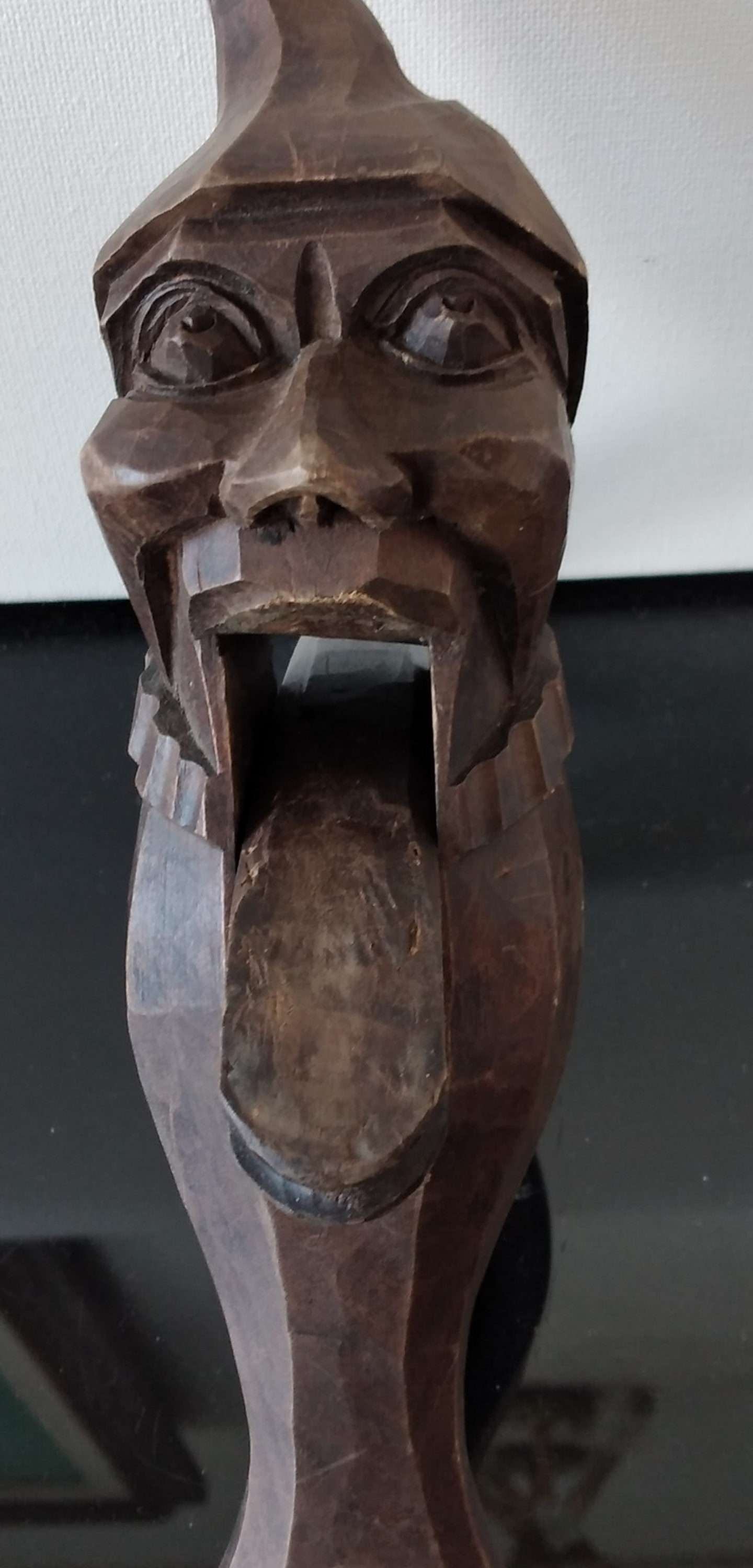 Quebra-noses em madeira  3