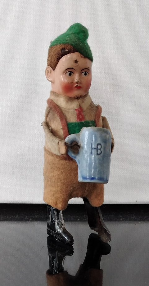 Brinquedo em folha de metal da Schuco