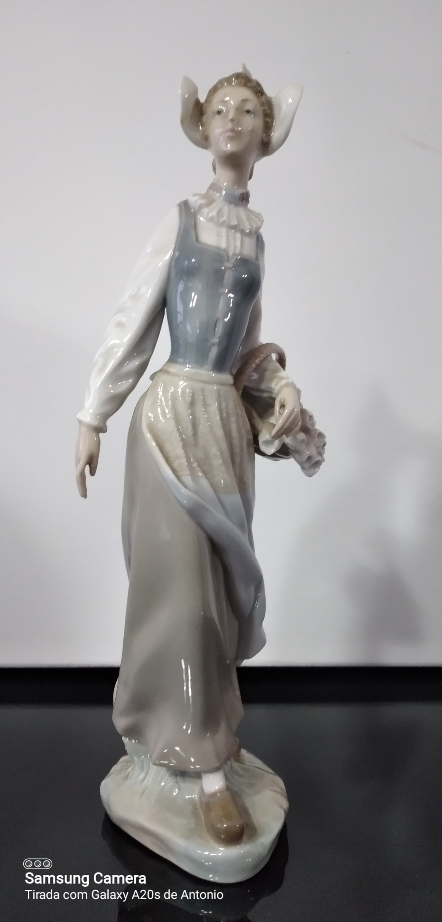 Florista em porcelana LLadro 11