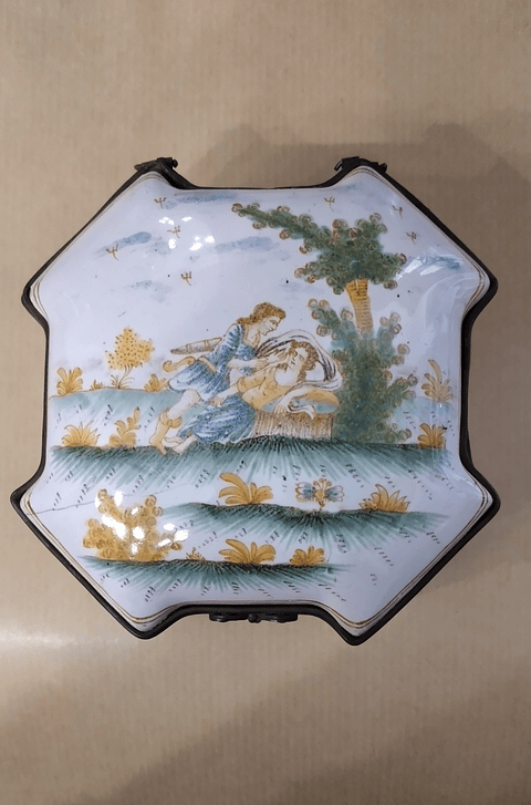 Porta-joias em faiança 