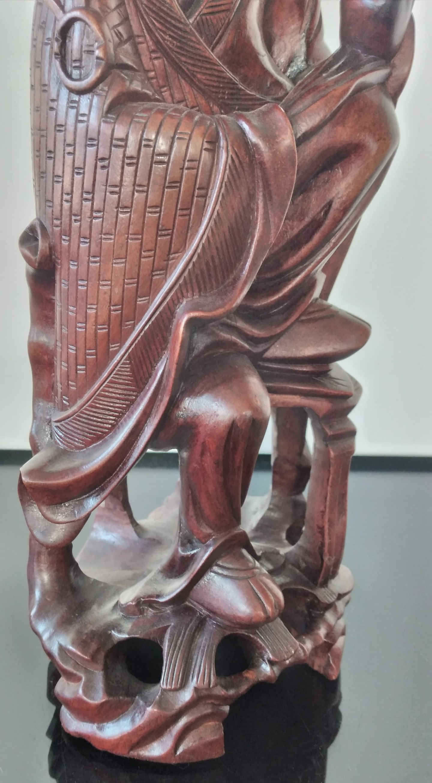 Escultura chinesa em madeira  6