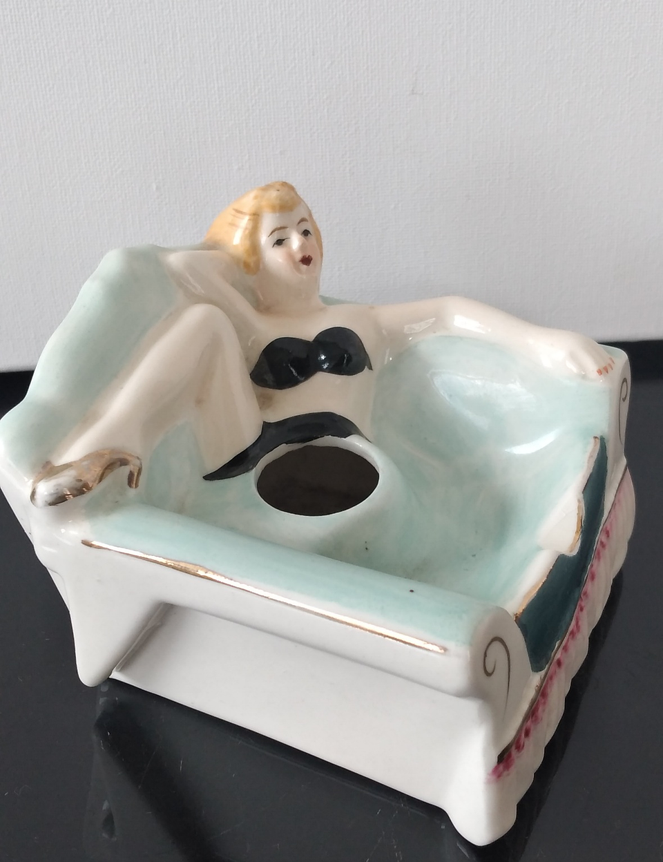 Cinzeiro erótico  2