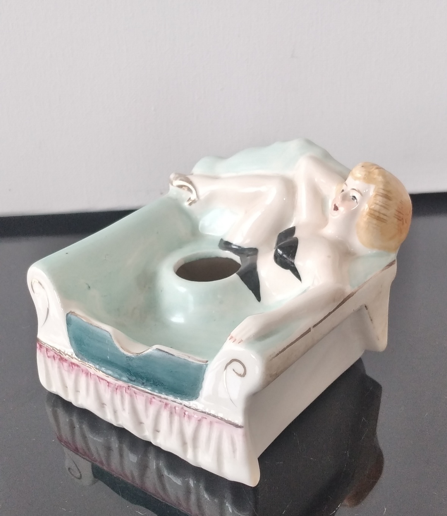 Cinzeiro erótico  5