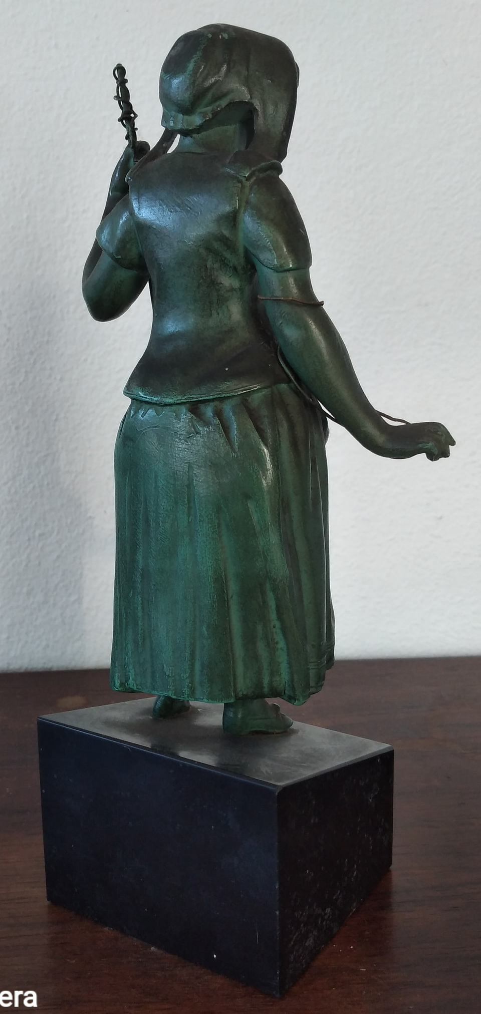 Estatueta em bronze policromado  4