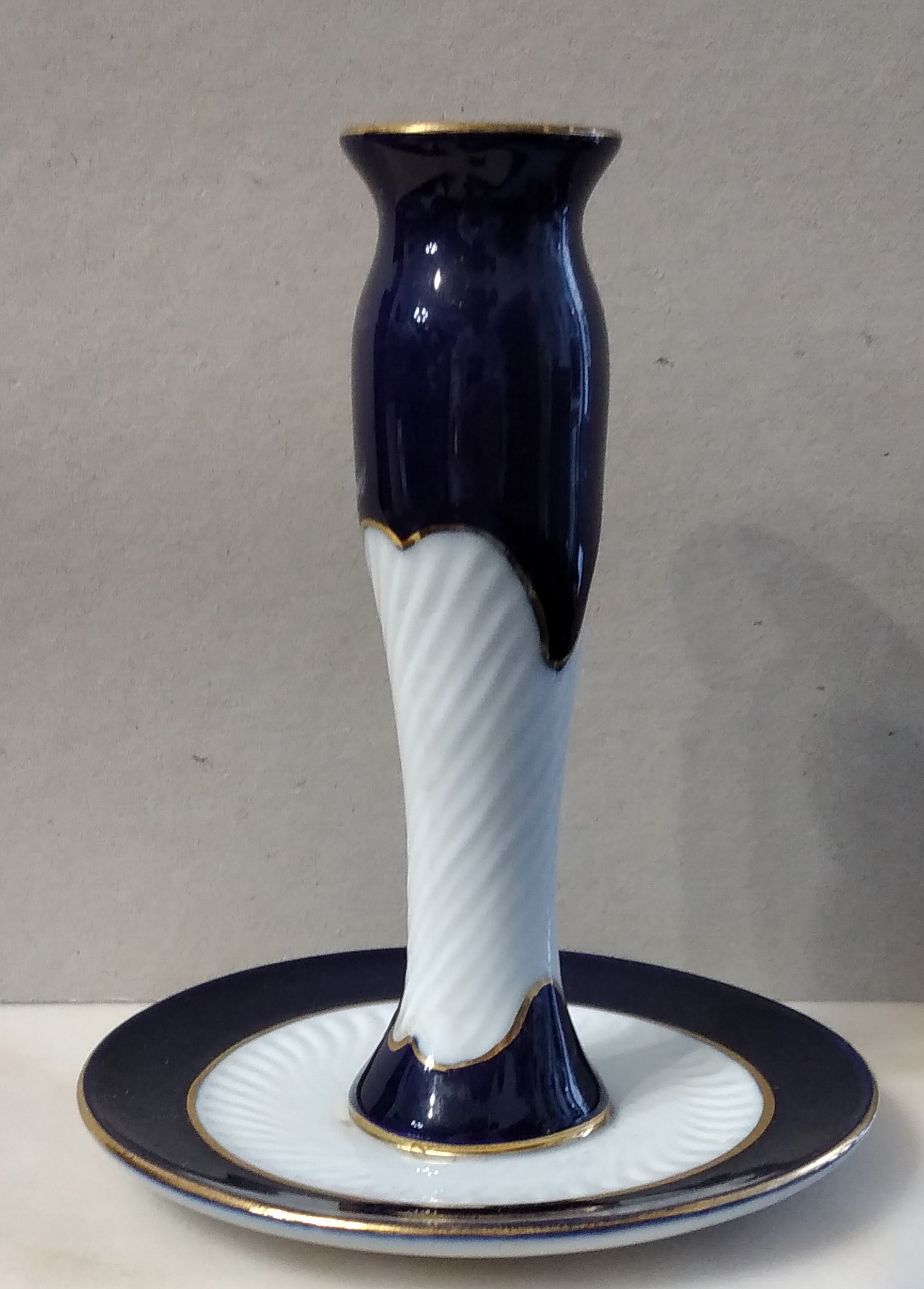 Palmatória em porcelana  1