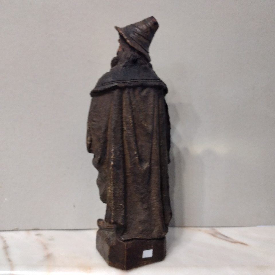 Estatueta em faiança  3