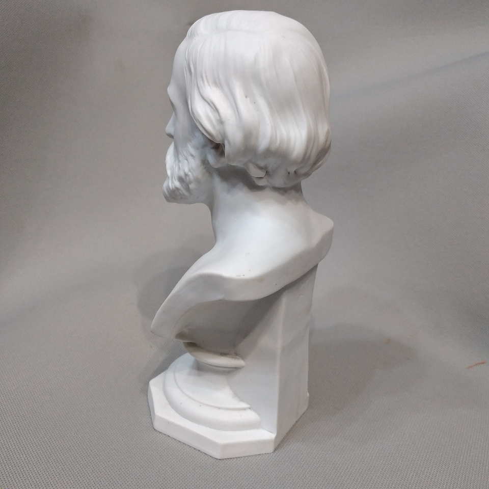 Busto em biscuit Verdi 3