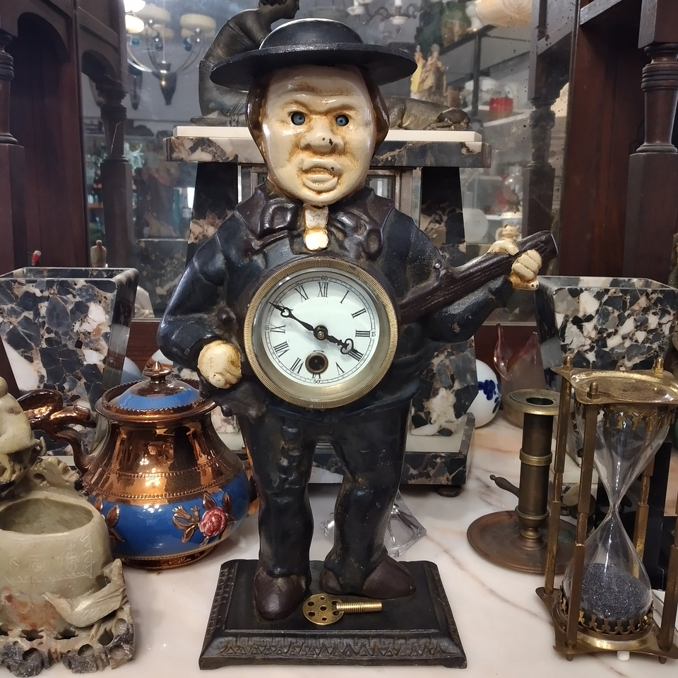 Relógio de mesa - eye clock 1