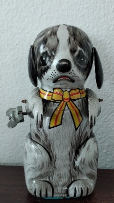 Cão, brinquedo em lata 