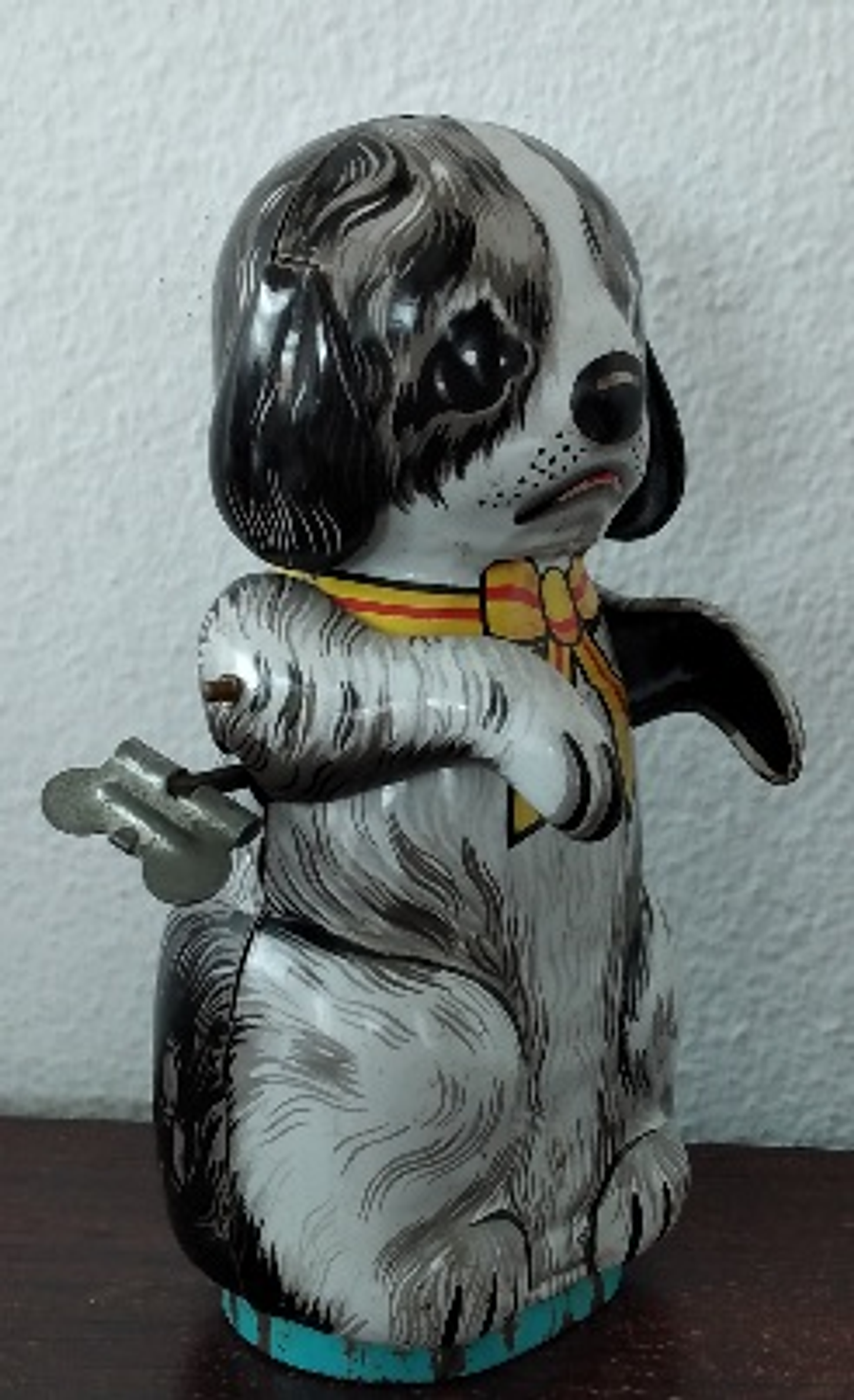 Cão, brinquedo em lata  2