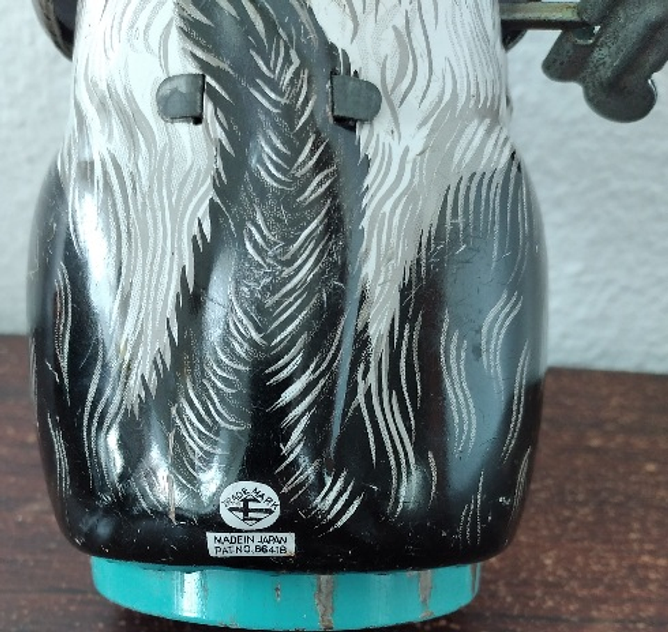 Cão, brinquedo em lata  4