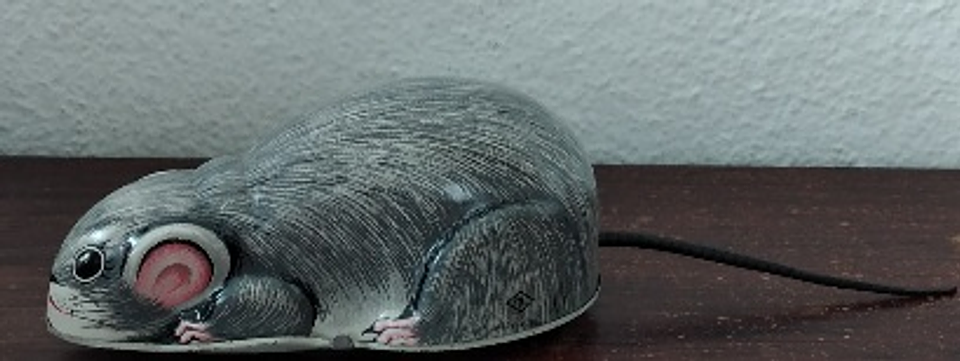 Brinquedo de lata, rato da YONE 2