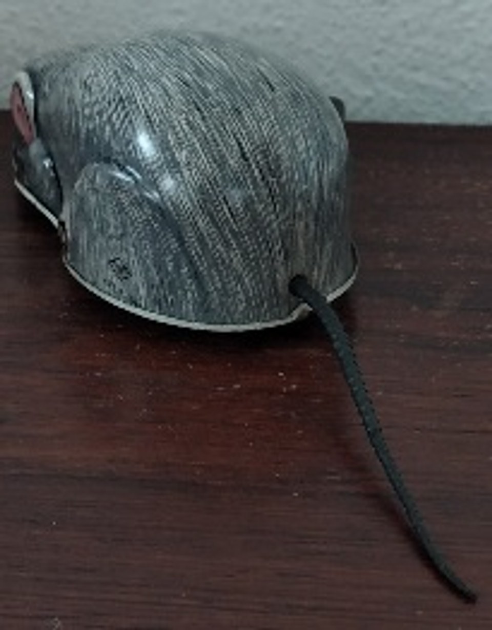 Brinquedo de lata, rato da YONE 3